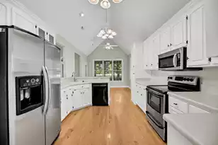 4416 Wild Thicket Ln, North Charleston, SC 29420 - Photo 9