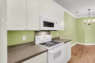 1654 Camfield Ln, Mount Pleasant, SC 29466 - Photo 13