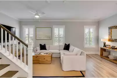 549 Cooper Village Lane, Mount Pleasant, SC 29464 - Photo 15