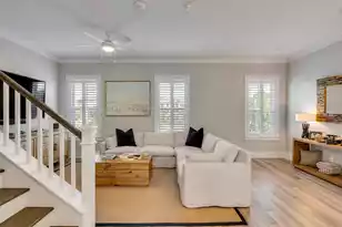 549 Cooper Village Ln, Mount Pleasant, SC 29464 - Photo 15