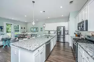3044 Emma Ln, Mount Pleasant, SC 29466 - Photo 7