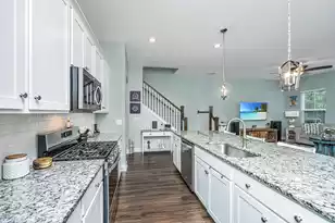 3044 Emma Ln, Mount Pleasant, SC 29466 - Photo 5