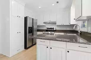 920 Ravenswood Dr, Charleston, SC 29412 - Photo 11