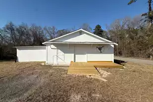 692 Murray St, Orangeburg, SC 29115 - Photo 1