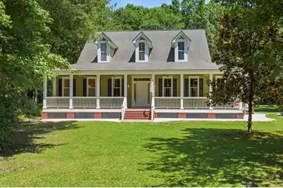 1404 Leisure Drive, Summerville, SC 29486 - Photo 3