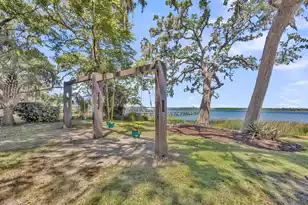354 Molasses Ln, Mount Pleasant, SC 29464 - Photo 57