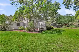 354 Molasses Ln, Mount Pleasant, SC 29464 - Photo 31