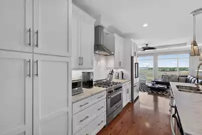 155 Wingo Way #467, Mount Pleasant, SC 29464 - Photo 11