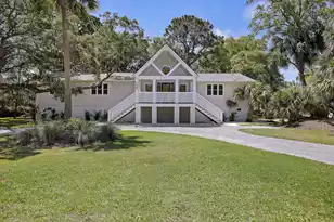 137 Sparrow Dr, Isle Of Palms, SC 29451 - Photo 1