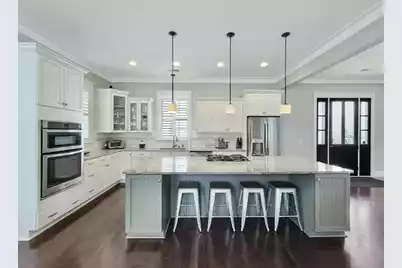 2840 Rivertowne Parkway, Mount Pleasant, SC 29466 - Photo 11