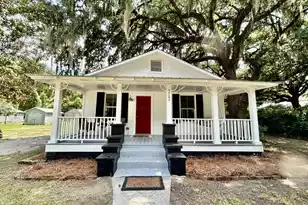 5762 Hwy165, Ravenel, SC 29470 - Photo 1