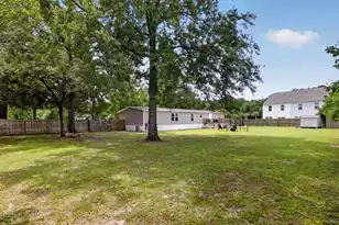 845 Butternut Road E, Summerville, SC 29483 - Photo 17