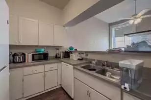 151 Calhoun St, Charleston, SC 29401 - Photo 5