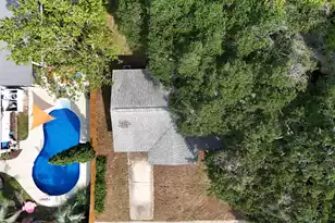 616 Center St, Mount Pleasant, SC 29464 - Photo 5