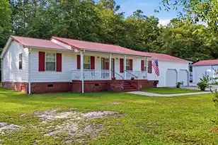690 Lannie Ln, Moncks Corner, SC 29461 - Photo 7