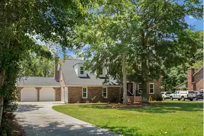 1154 Plantation Lane, Mount Pleasant, SC 29464 - Photo 3