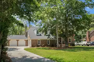 1154 Plantation Ln, Mount Pleasant, SC 29464 - Photo 3