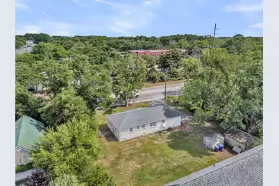 1602 Rifle Range Road, Mount Pleasant, SC 29464 - Photo 17
