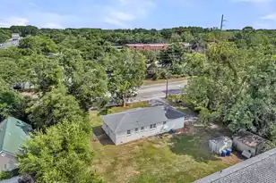 1602 Rifle Range Rd, Mount Pleasant, SC 29464 - Photo 17