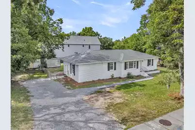 1602 Rifle Range Road, Mount Pleasant, SC 29464 - Photo 9