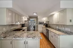1080 Deleisseline Blvd, Mount Pleasant, SC 29464 - Photo 3