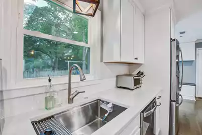 1053 Planters Curve, Mount Pleasant, SC 29464 - Photo 13