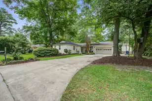 1053 Planters Curve, Mount Pleasant, SC 29464 - Photo 3