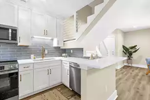 39 Radcliffe St, Charleston, SC 29403 - Photo 9