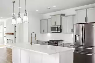 2658 Park W Blvd, Mount Pleasant, SC 29466 - Photo 13