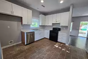 1566 Clark Sound Cir, Charleston, SC 29412 - Photo 5