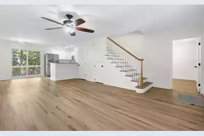 1677 Lauda Drive, Mount Pleasant, SC 29464 - Photo 5