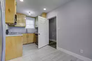1009 Diana St, Charleston, SC 29407 - Photo 9