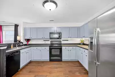 137 Venice Street, Summerville, SC 29483 - Photo 9