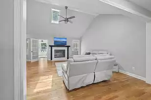 818 Law Ln, Mount Pleasant, SC 29464 - Photo 11
