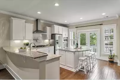 1883 Carolina Towne Court, Mount Pleasant, SC 29464 - Photo 5