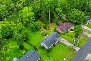1237 Redeemer Dr, Hanahan, SC 29410 - Photo 47