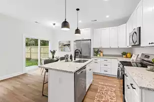 2017 Hampton Ave, North Charleston, SC 29405 - Photo 9