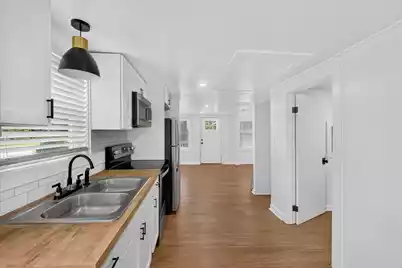 2023 Hugo Avenue, North Charleston, SC 29405 - Photo 9