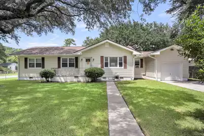 2236 Woodland Shores Road, Charleston, SC 29412 - Photo 1