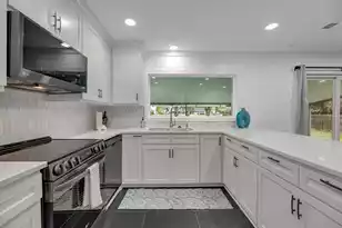 764 Creekside Dr, Charleston, SC 29412 - Photo 17