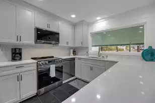 764 Creekside Dr, Charleston, SC 29412 - Photo 17