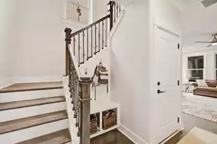 517 Spring Hollow Dr, Charleston, SC 29492 - Photo 5