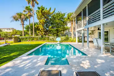 312 Charleston Boulevard, Isle Of Palms, SC 29451 - Photo 27