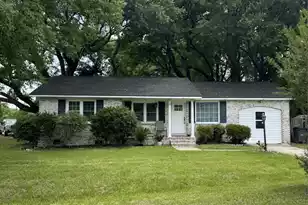 4228 Oakridge Dr, North Charleston, SC 29418 - Photo 3