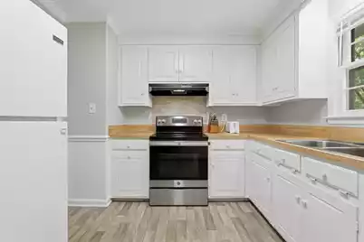 411 Forest Circle, Summerville, SC 29483 - Photo 9