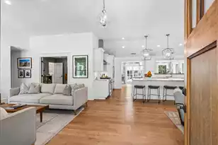 1035 Lakeview Dr, Mount Pleasant, SC 29464 - Photo 5