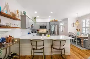 11 Felix St, Charleston, SC 29403 - Photo 9