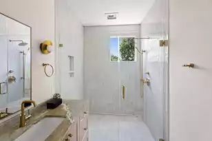 63 Kennedy St, Charleston, SC 29403 - Photo 9