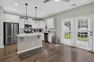 8650 Sentry Cir, North Charleston, SC 29420 - Photo 15