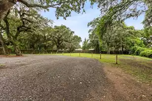 1156 Russell Dr #13, Mount Pleasant, SC 29464 - Photo 33